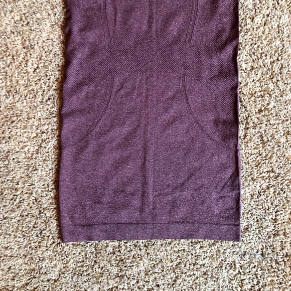 Lululemon Swiftly Tech Short Sleeve Crew Top Heathered Bordeaux Drama Size 2 - Picture 7 of 15